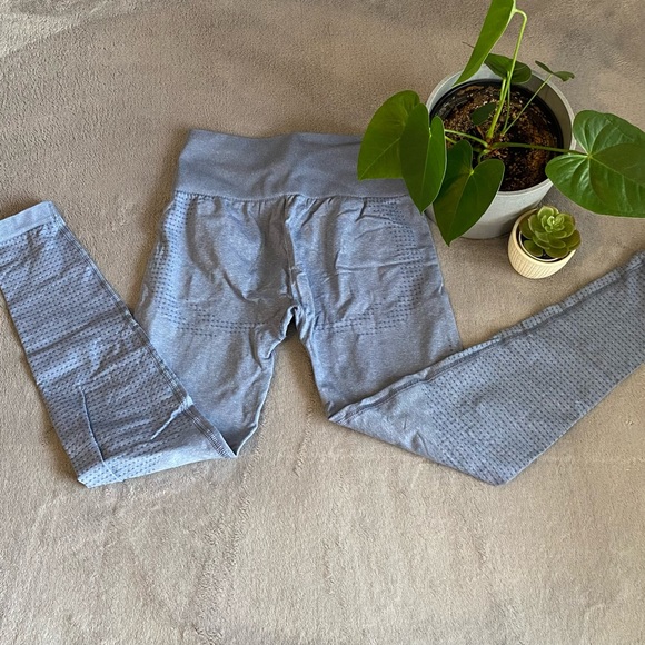 Gymshark light blue leggings XS - Picture 4 of 11